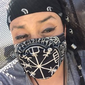 Meet your Posher, Zoëy